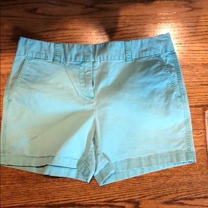 Vineyard Vines blue shorts